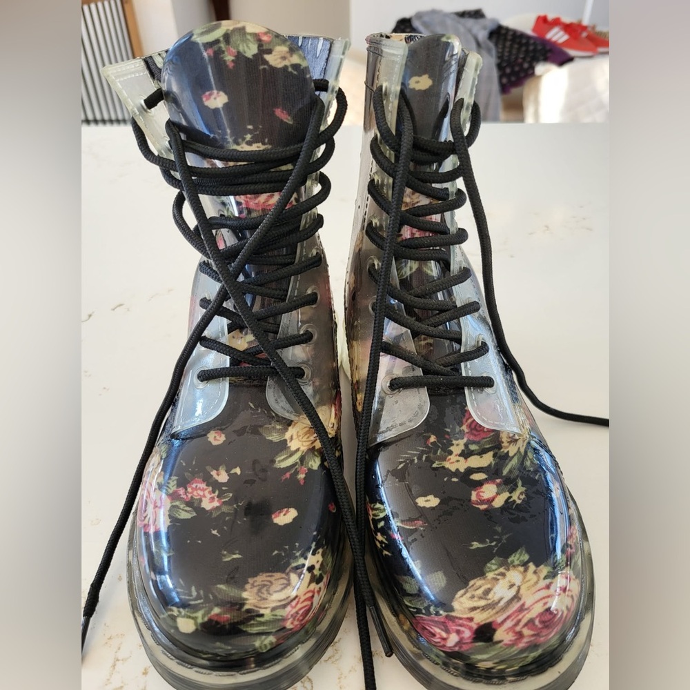 Simon Chang Black Floral Boots